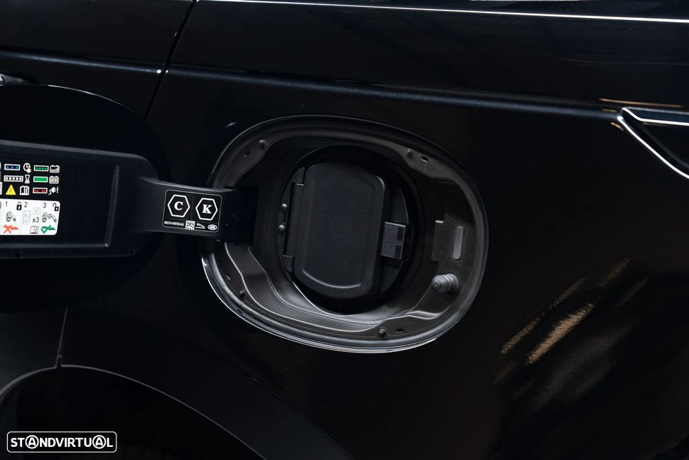 Land Rover Range Rover Velar 2.0 P400e AWD - 13