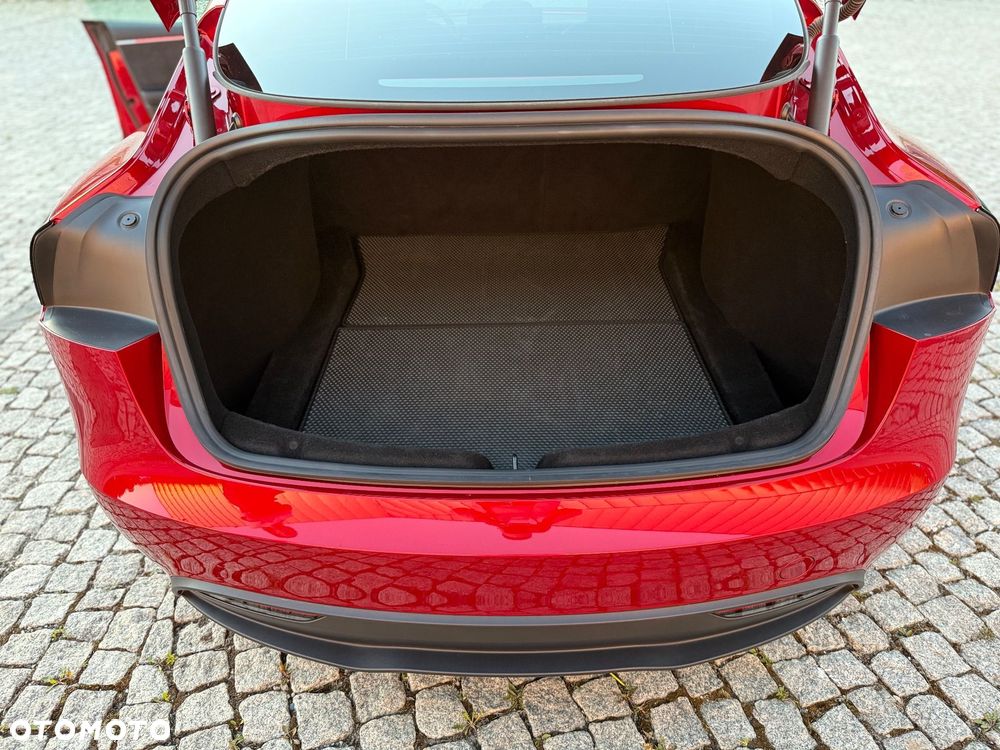 Tesla Model 3 - 13