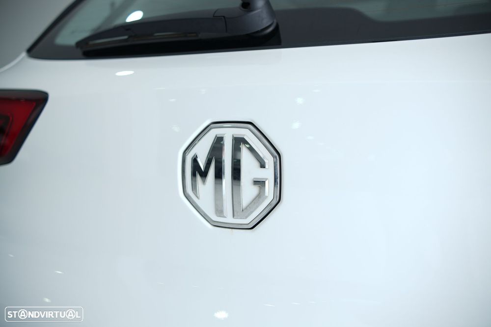 MG ZS Standard Luxury - 15