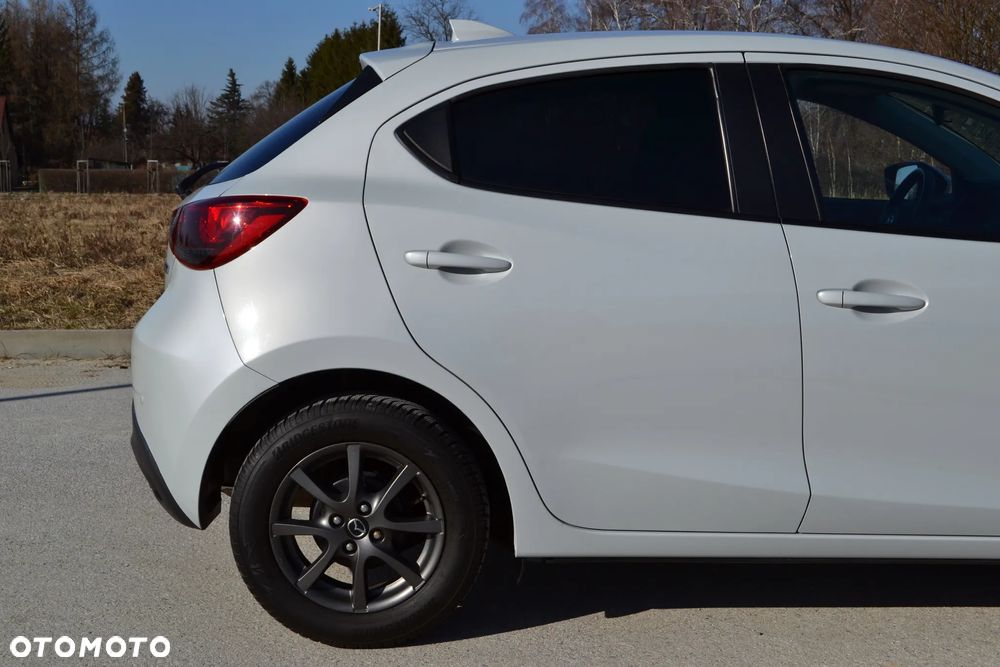 Mazda 2 - 10