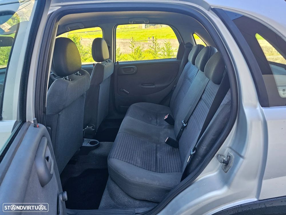 Opel Corsa 1.7 DTi 16V Confort - 13