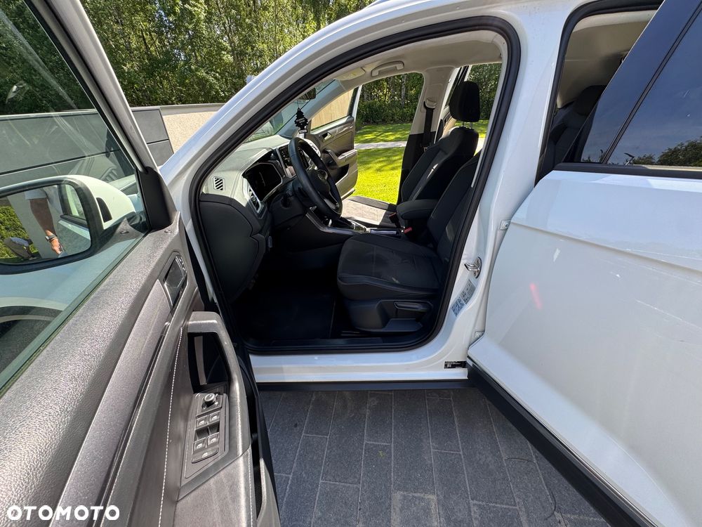 Volkswagen T-Roc - 23