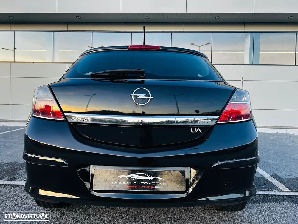 Opel Astra GTC 1.3 CDTI - 8