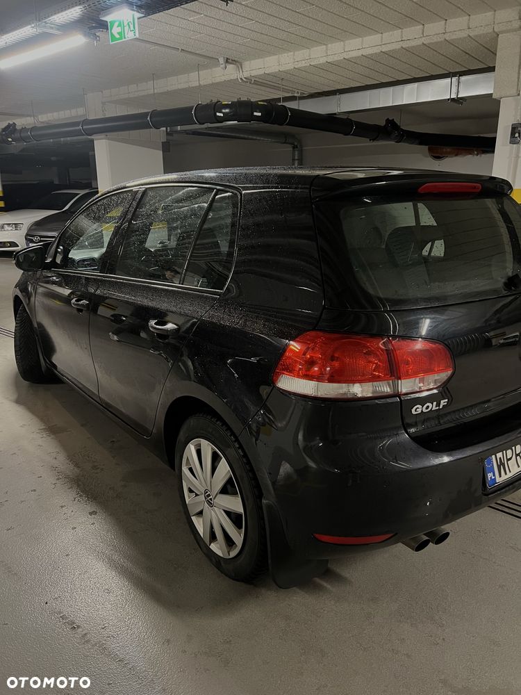 Volkswagen Golf - 2