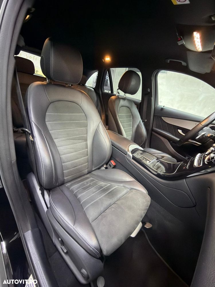 Mercedes-Benz GLC 300 de 4Matic 9G-TRONIC AMG Line - 24