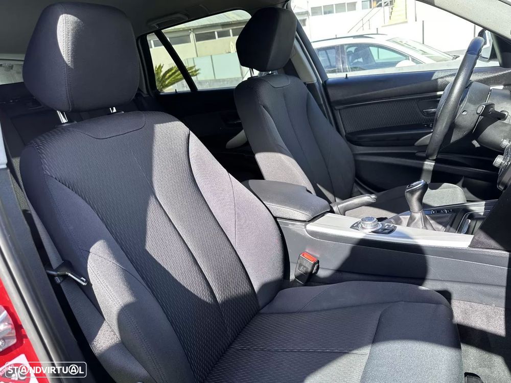 BMW 316 d Line Sport - 44