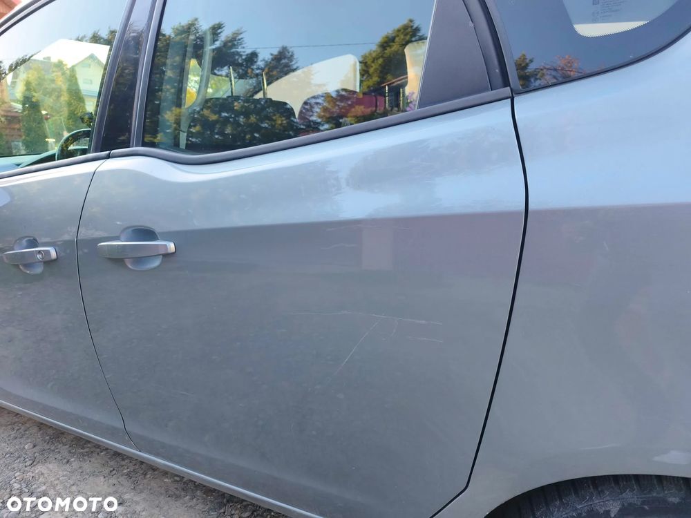 Opel Meriva - 9