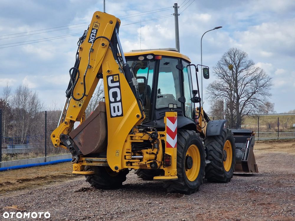 JCB 4CX - 3