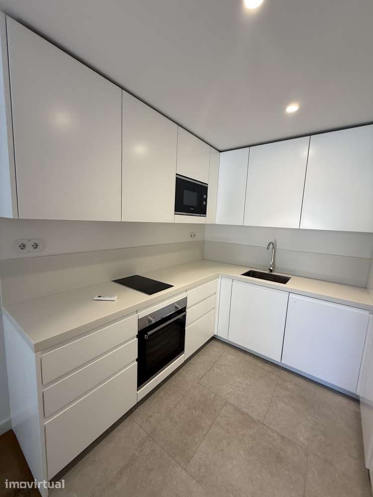 Apartamento T0 moderno para arrendar - Grande imagem: 2/8