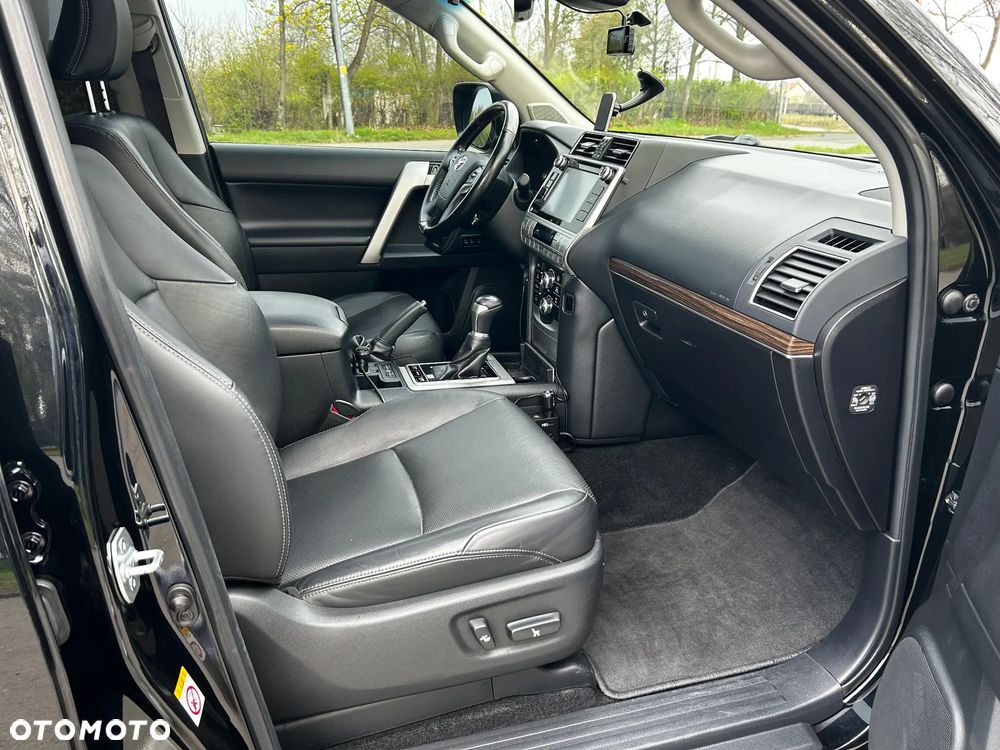 Toyota Land Cruiser LC 2.8 D-4D Executive - 8