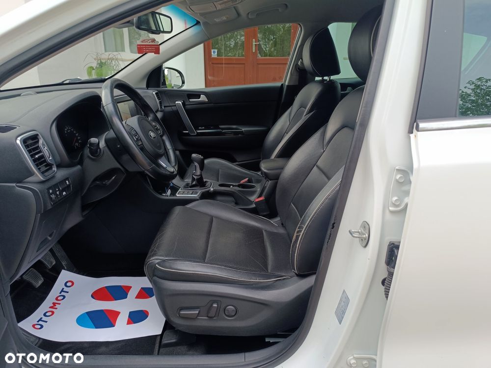 Kia Sportage 1.7 CRDI 2WD Dream-Team Edition - 26