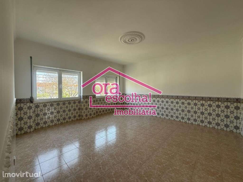 Andar de moradia de 3 Assoalhadas + Sótão para arrendamento em Paio... - Grande imagem: 2/15