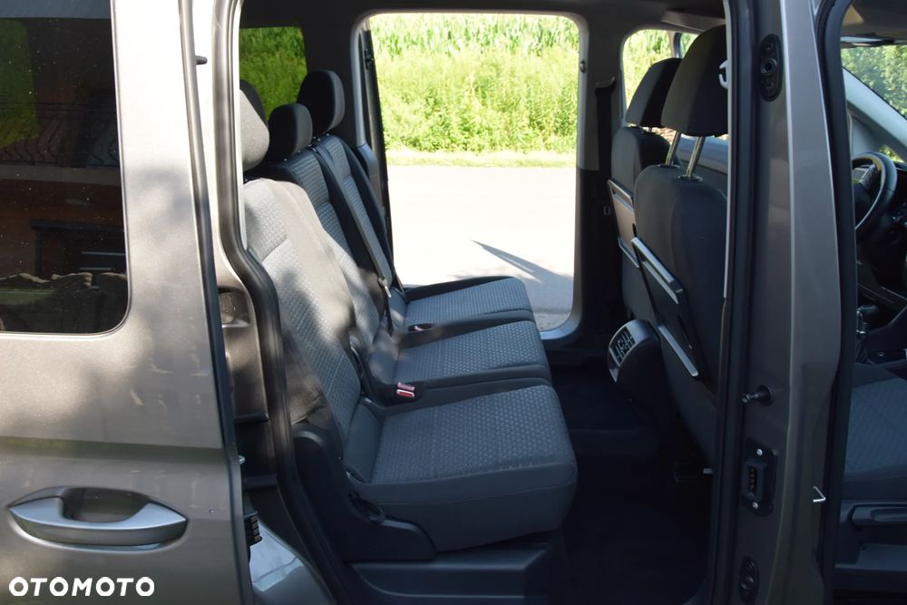 Ford Tourneo Connect 2.0 EcoBlue Allrad TITANIUM - 16