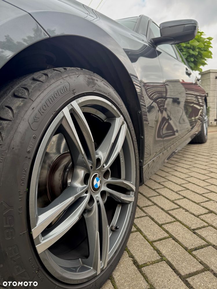 BMW Seria 3 320d Sport - 12