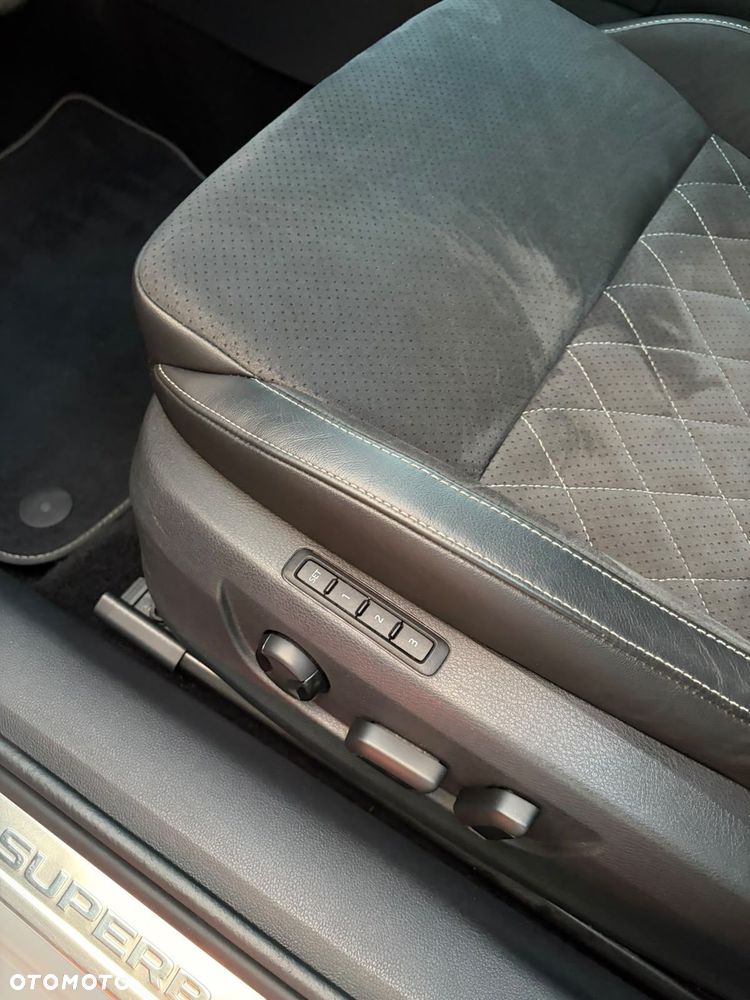 Skoda Superb 2.0 TSI 4x4 Sportline DSG - 11