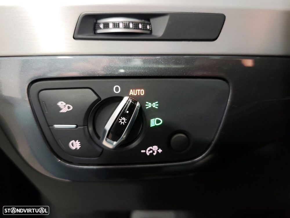 Audi Q7 3.0 TDI quattro S-line Tiptronic 7L - 39