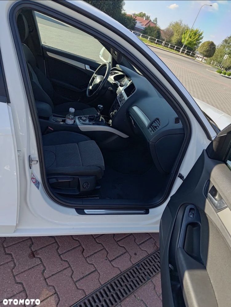 Audi A4 Limousine - 9