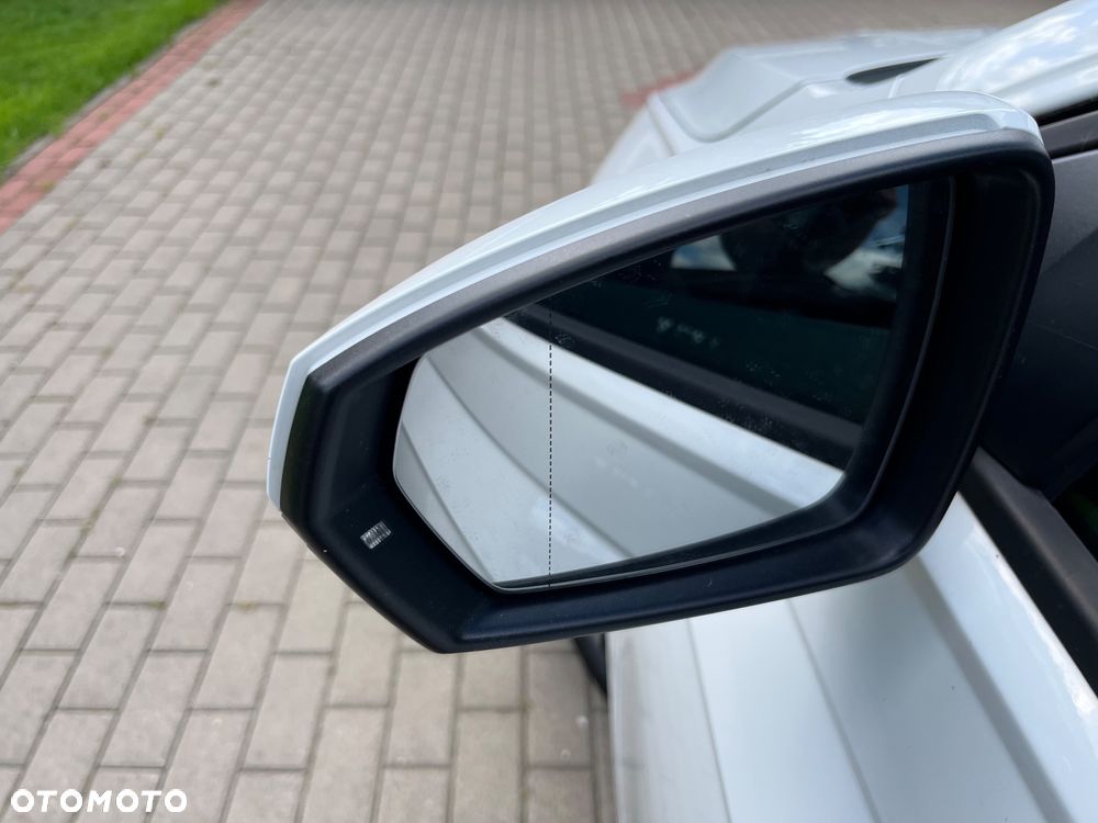 Volkswagen Polo 1.0 TSI OPF IQ.DRIVE - 28