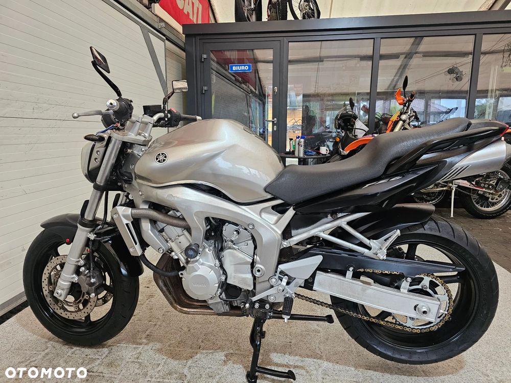 Yamaha FZ - 31