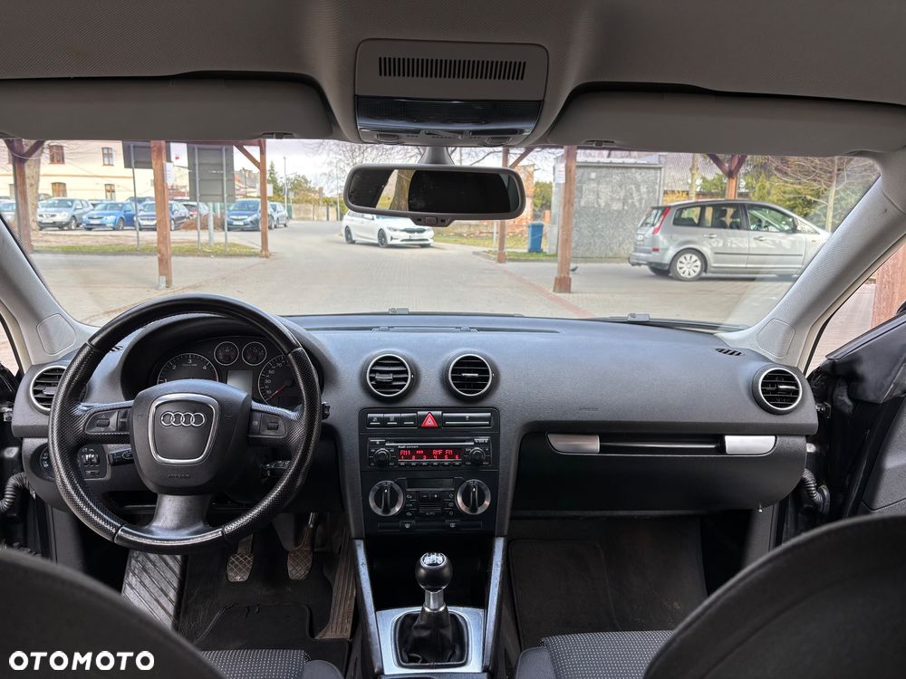 Audi A3 Sportback 2.0 TDI DPF Ambiente - 18