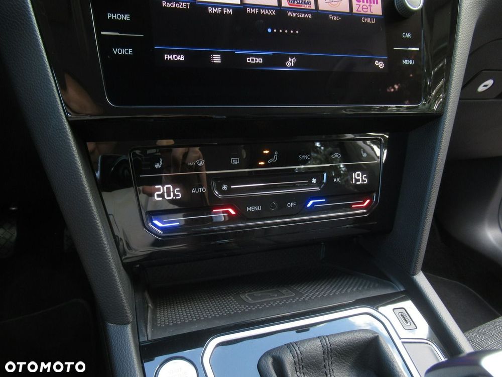 Volkswagen Passat 2.0 TSI Business DSG - 16