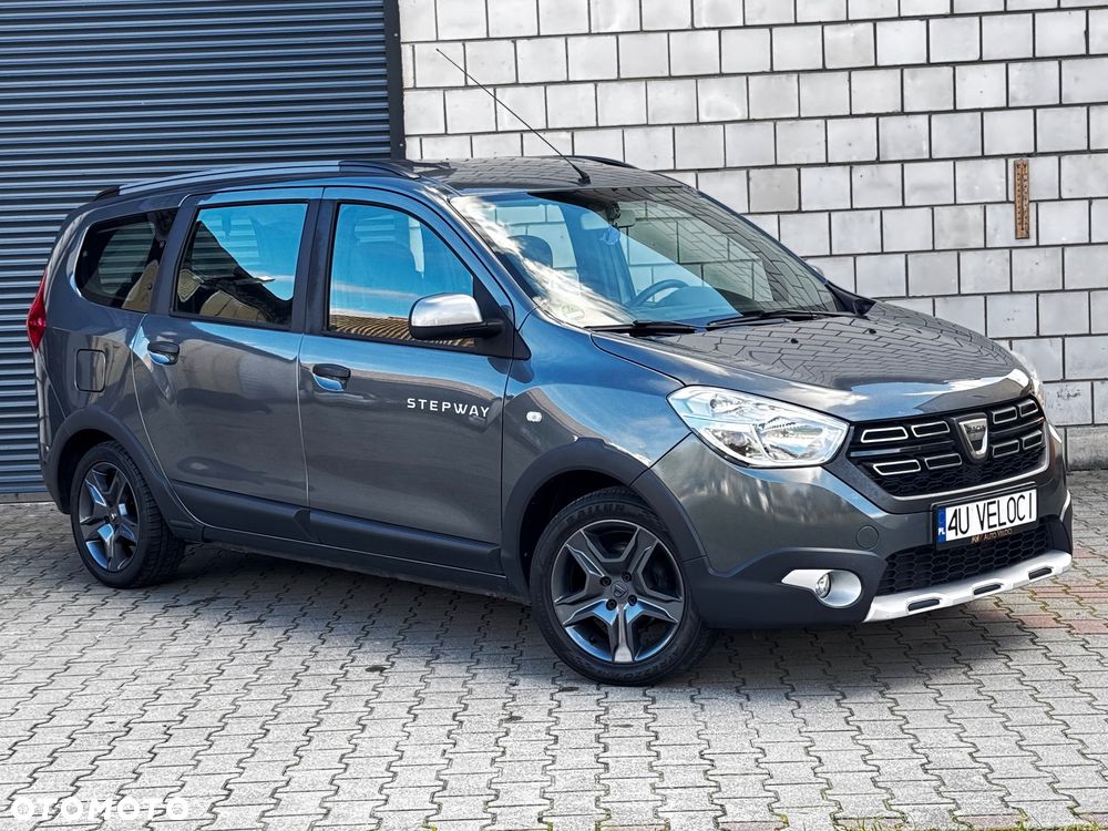 Dacia Lodgy 1.6 SCe Stepway S&S - 11
