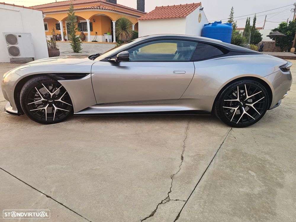 Aston Martin DB12 Coupé V8 - 2