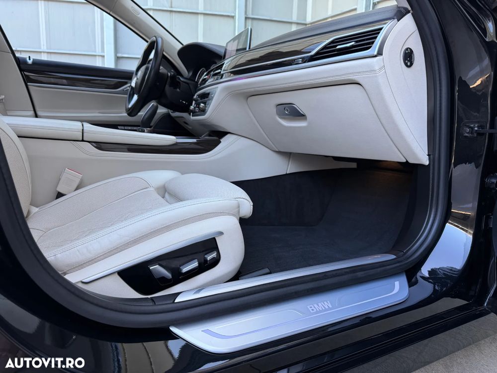 BMW Seria 7 730Ld xDrive - 30