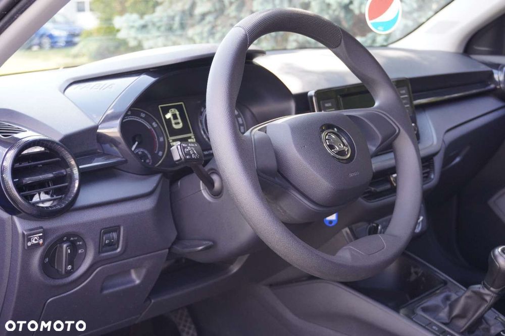 Skoda Fabia - 11