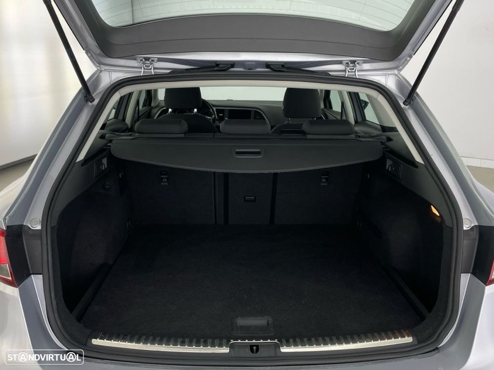 SEAT Leon 1.6 TDI Style S/S — fotografia 12