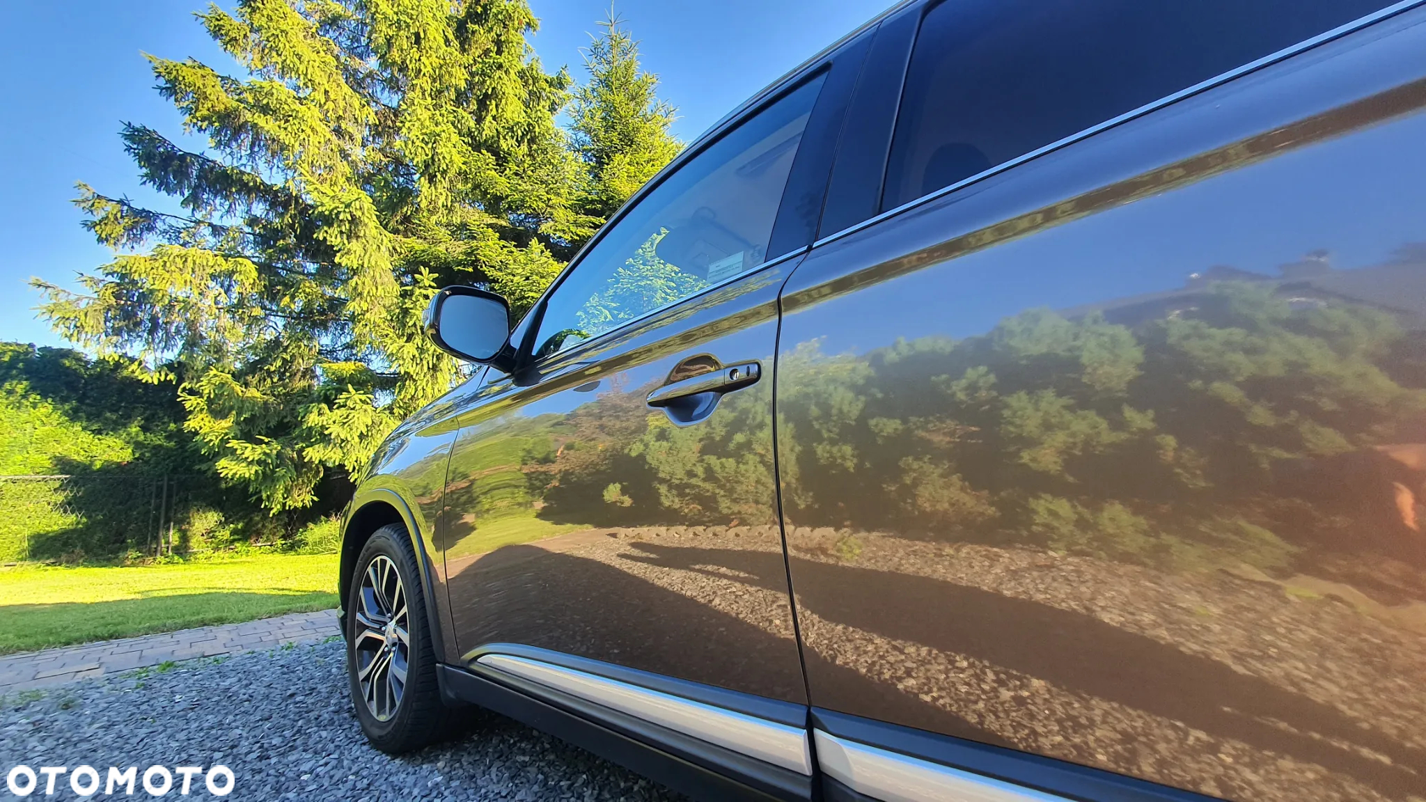 Mitsubishi Outlander - 3