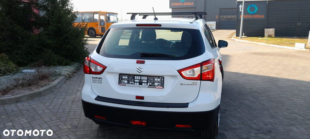 Suzuki SX4 S-Cross 1.6 Comfort - 12