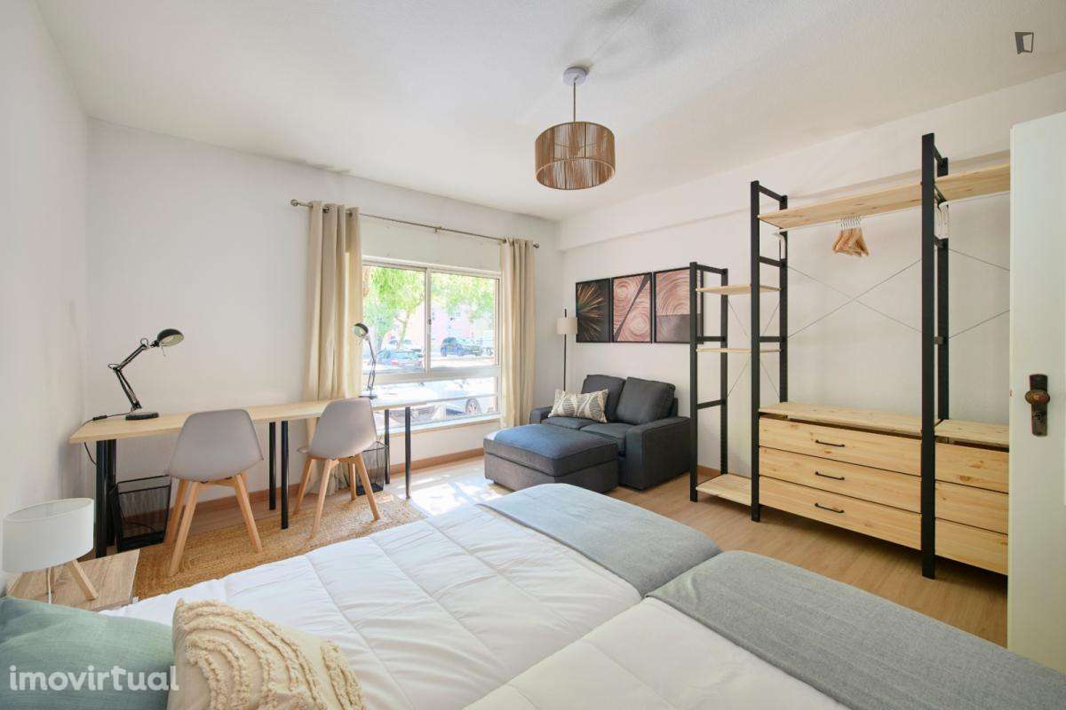 Quarto - localizado em Telheiras Lisbon - Grande imagem: 4/13