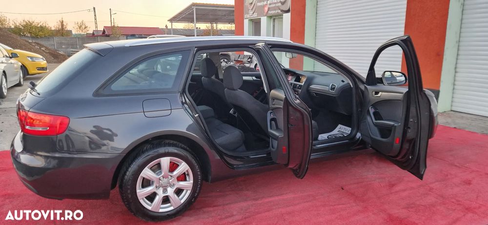 Audi A4 Avant 2.0 TDI DPF Ambiente - 18