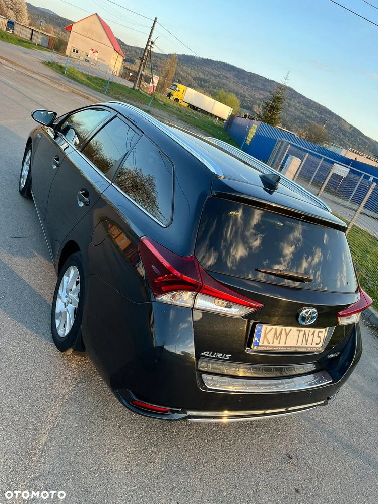 Toyota Auris Hybrid 135 Selection - 5