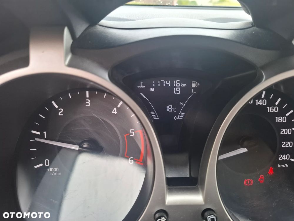 Nissan Juke 1.5 dCi Tekna (lea) EU6 - 13