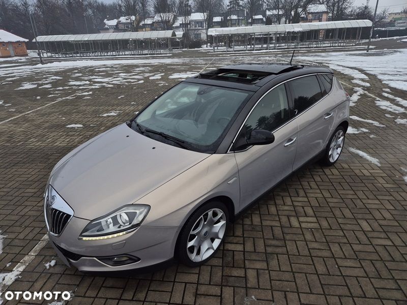 Lancia Delta 1.6 MultiJet 16v Gold - 13