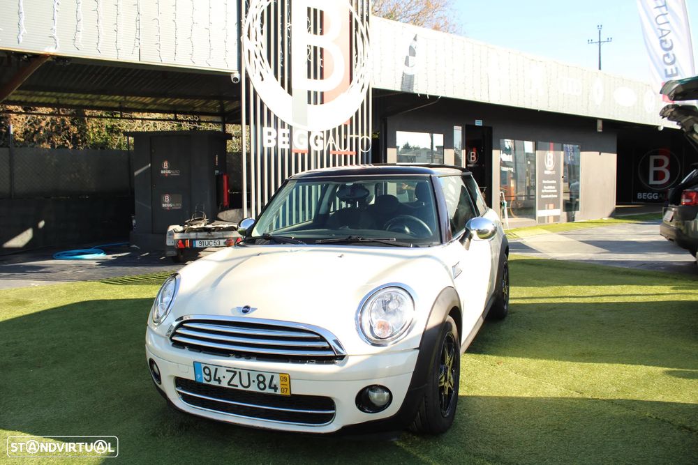 MINI 3 Portas Cooper D - 2