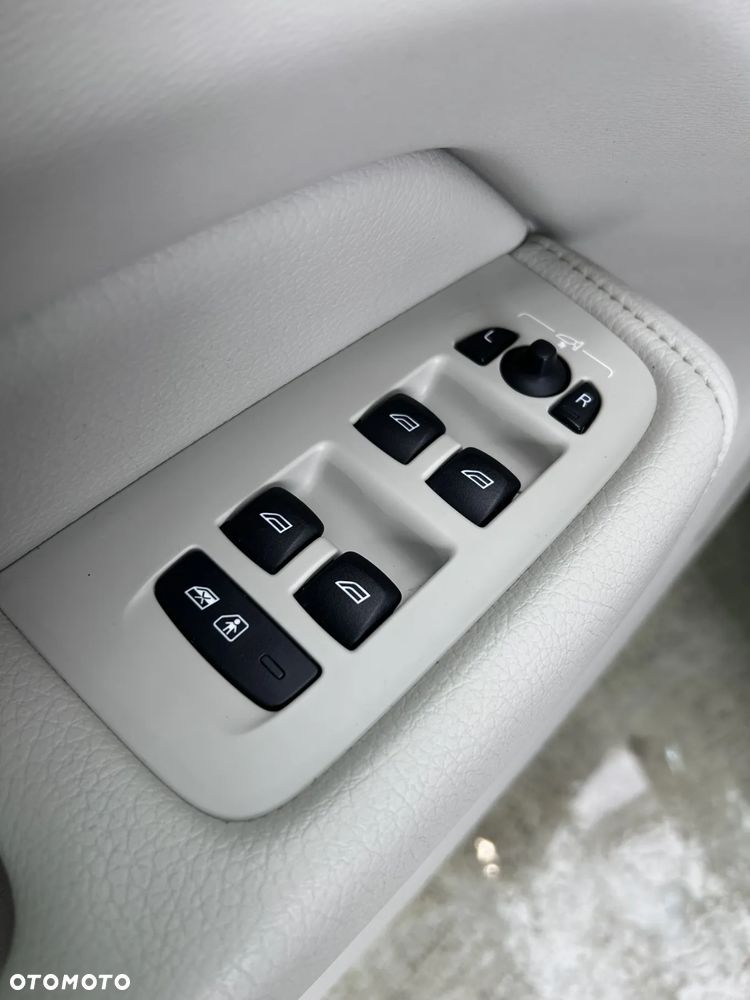 Volvo XC 60 T5 AWD Inscription - 15