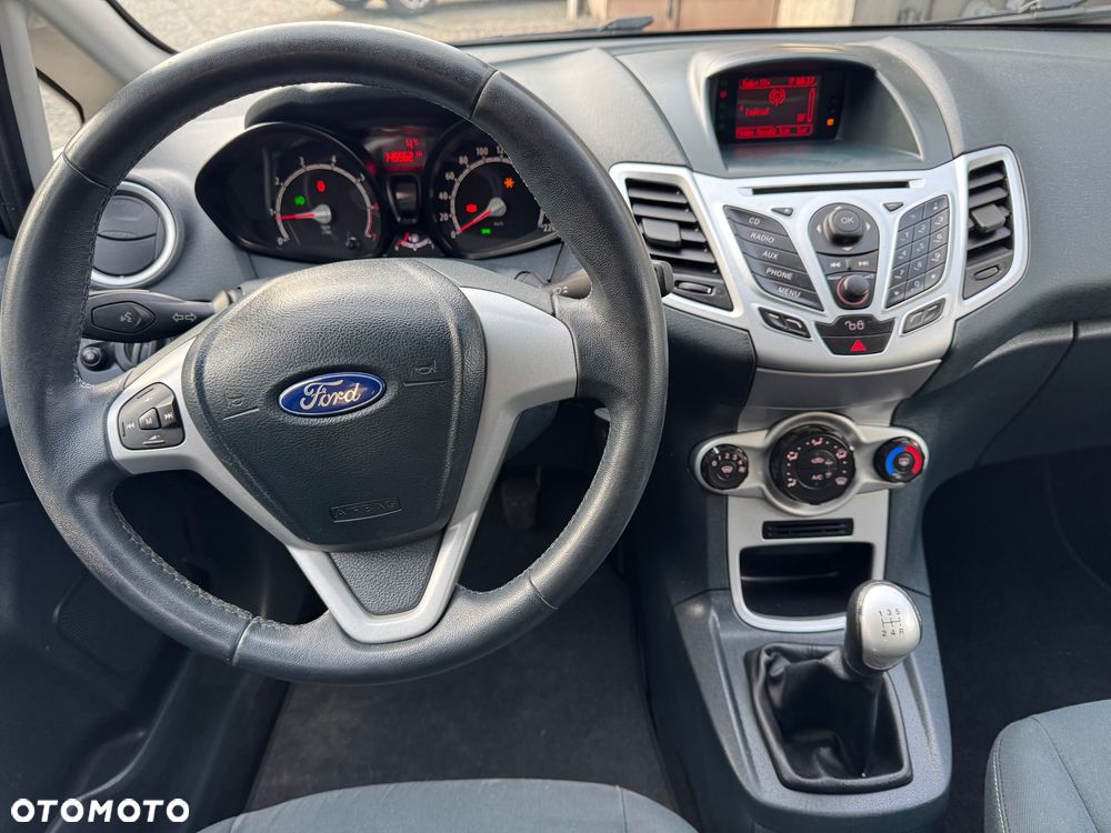 Ford Fiesta 1.25 Champions Edition - 17