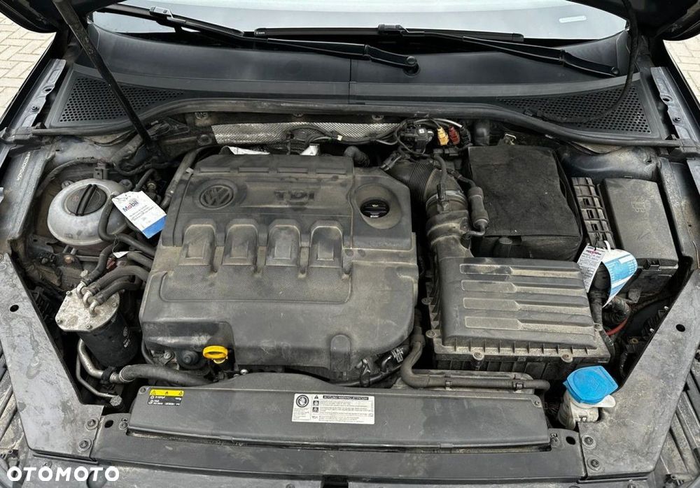 Volkswagen Passat - 30