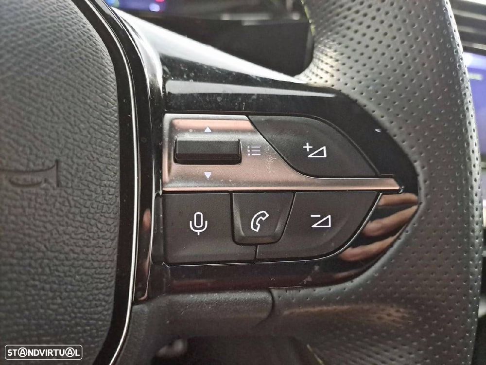 Peugeot 308 1.6 Hybrid GT e-EAT8 - 17