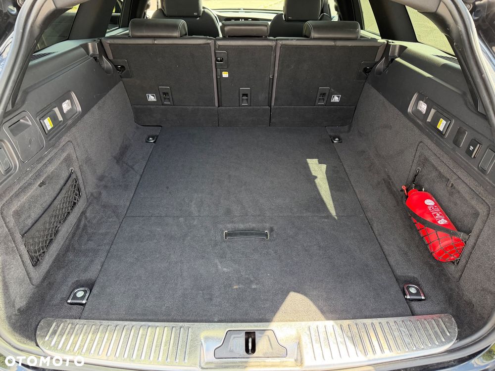 Jaguar XF 2.0 i4D R-Sport - 23