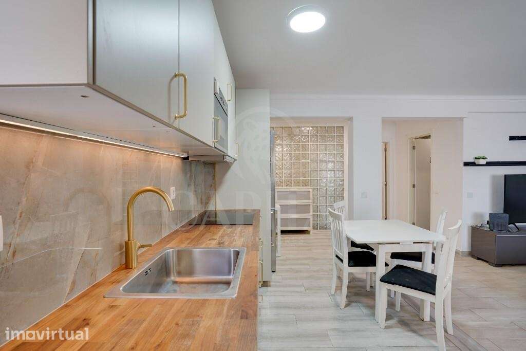Apartamento T2 com Varanda e Marquise na Moita – Excelente Localização - Grande imagem: 3/31