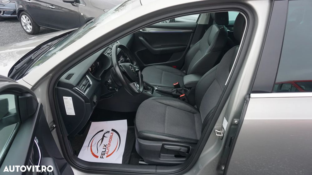 Skoda Octavia Combi 1.6 TDI DSG Premium Edition - 6