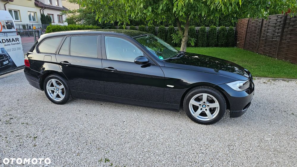 BMW Seria 3 318i Edition Lifestyle - 4