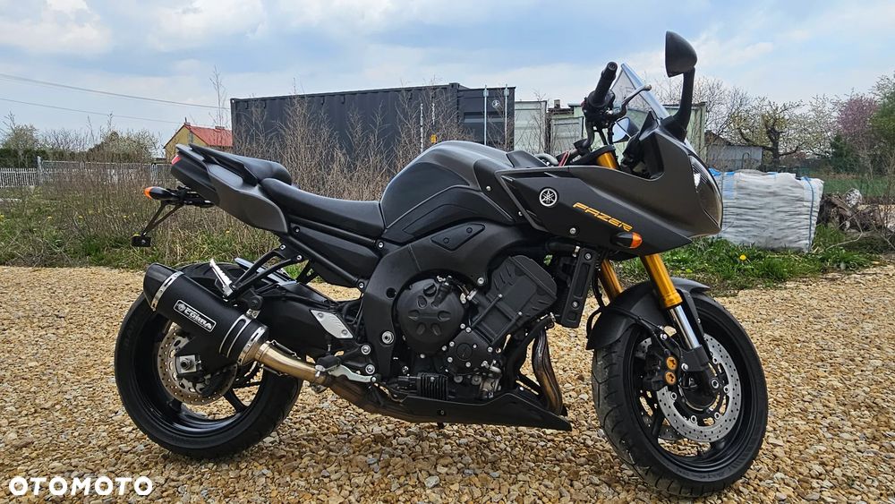 Yamaha FZ8 - 3
