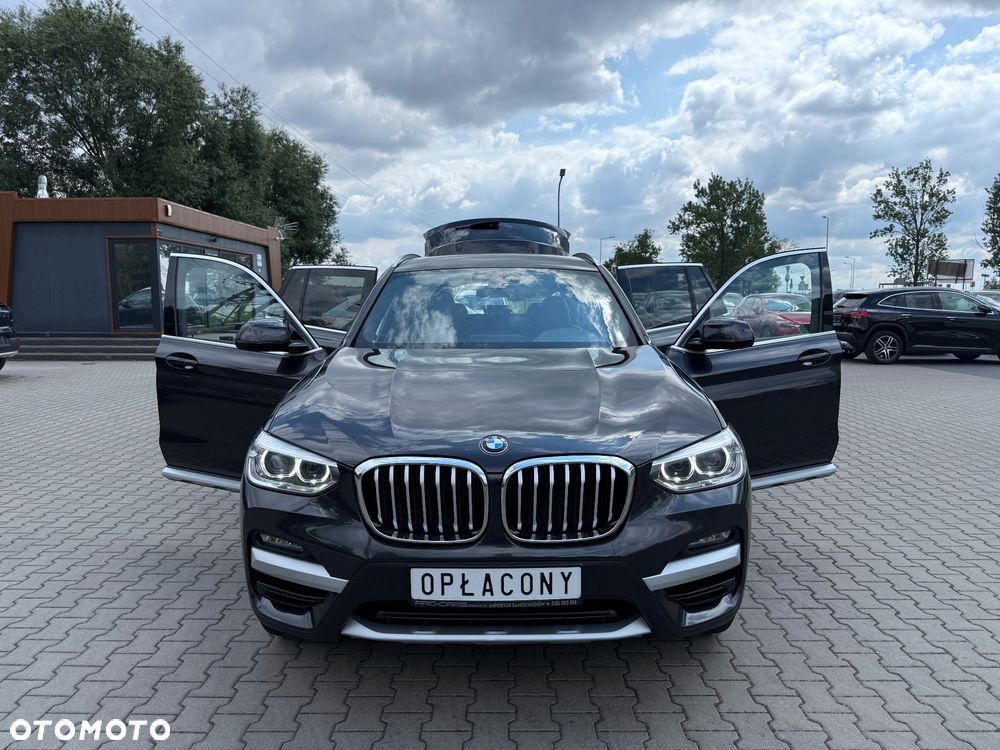 BMW X3 sDrive18d xLine - 12