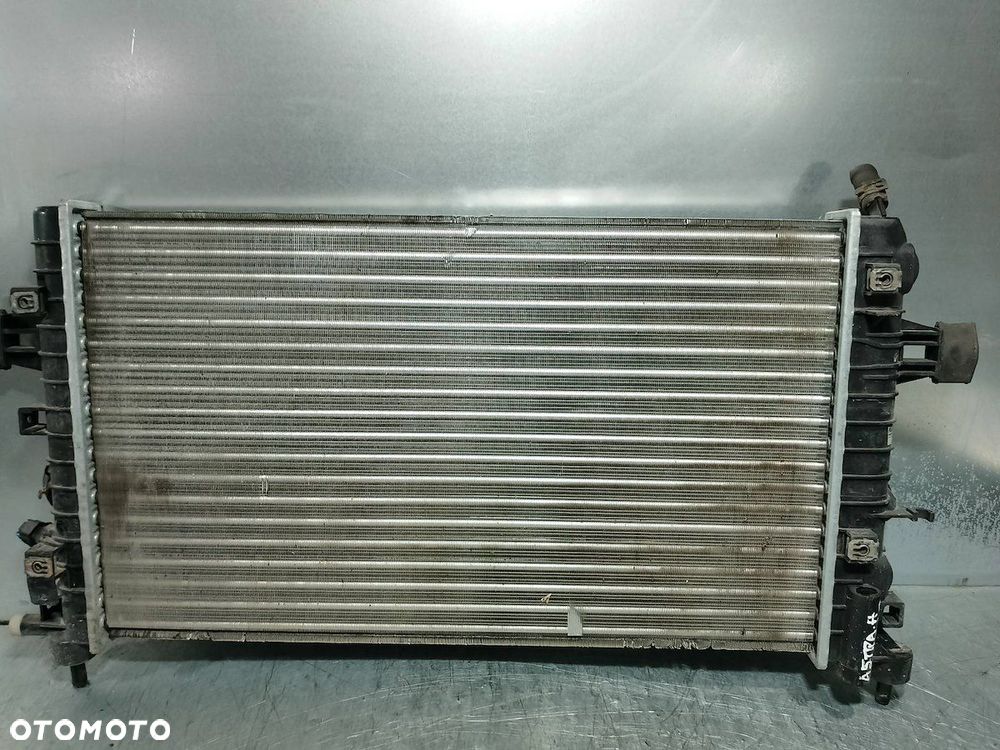 CHŁODNICA WODY OPEL ASTRA H GTC 63028A 1.6 B - 1