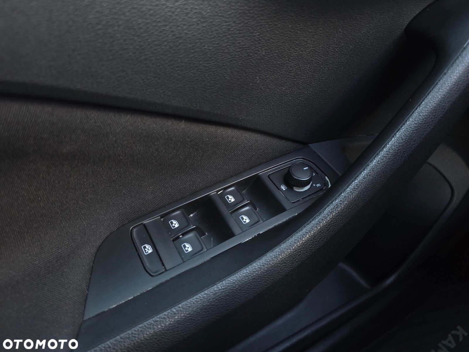 Skoda Kamiq 1.0 TSI Ambition DSG - 9